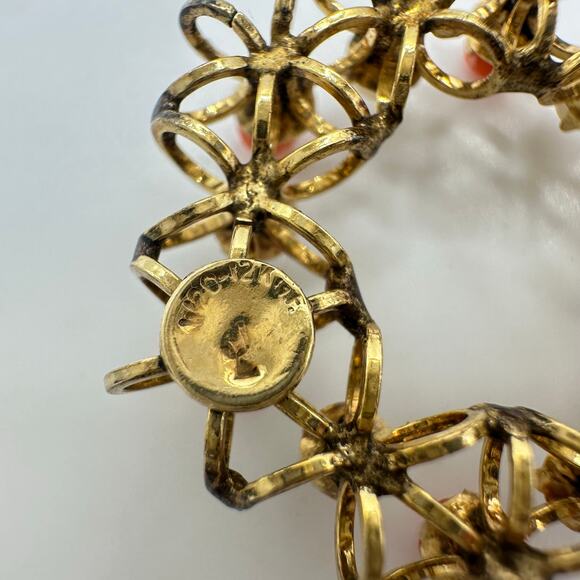 Vintage 12kt gold filled genuine red coral freshwater pearls wreath brooch - Picture 6 of 7